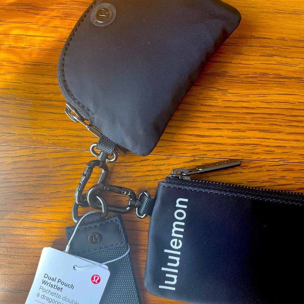 NWT LULULEMON DUAL POUCH WRISTLET